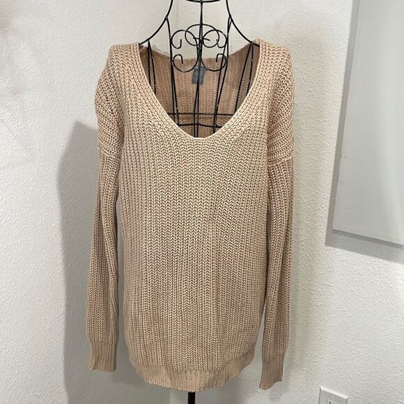 Charlotte Russe Cream/blush knit oversized sweater size S - Picture 2 of 8